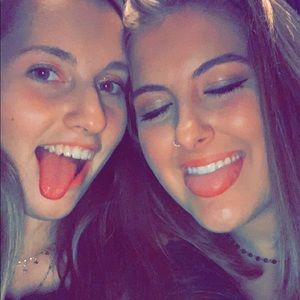 Meet your Posher, Rachel